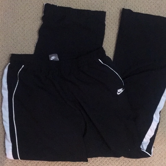 Nike dry fit pants - Picture 2 of 2